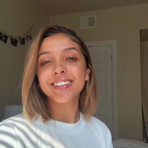 Meet your Posher, Hailey